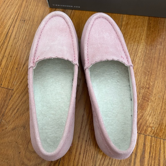 Vionic McKenzie Haven Suede Moccasins Slip-On Loafers New! Super comfy!! - Picture 2 of 10